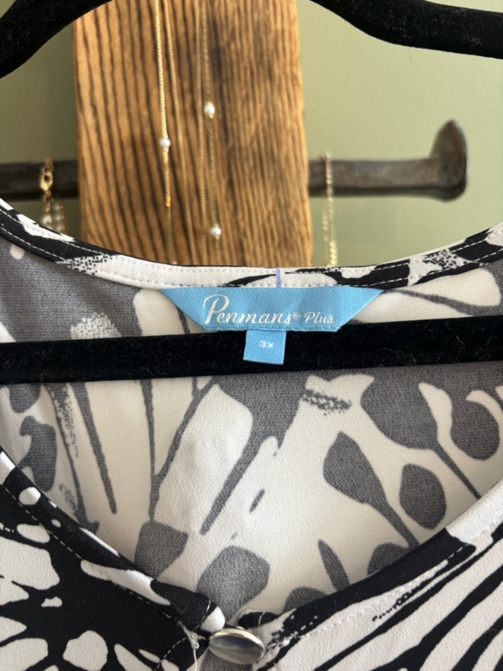 156.) 🤍SALE🤍Penmans / Black and White Butterfly Print Dress - Picture 5 of 5